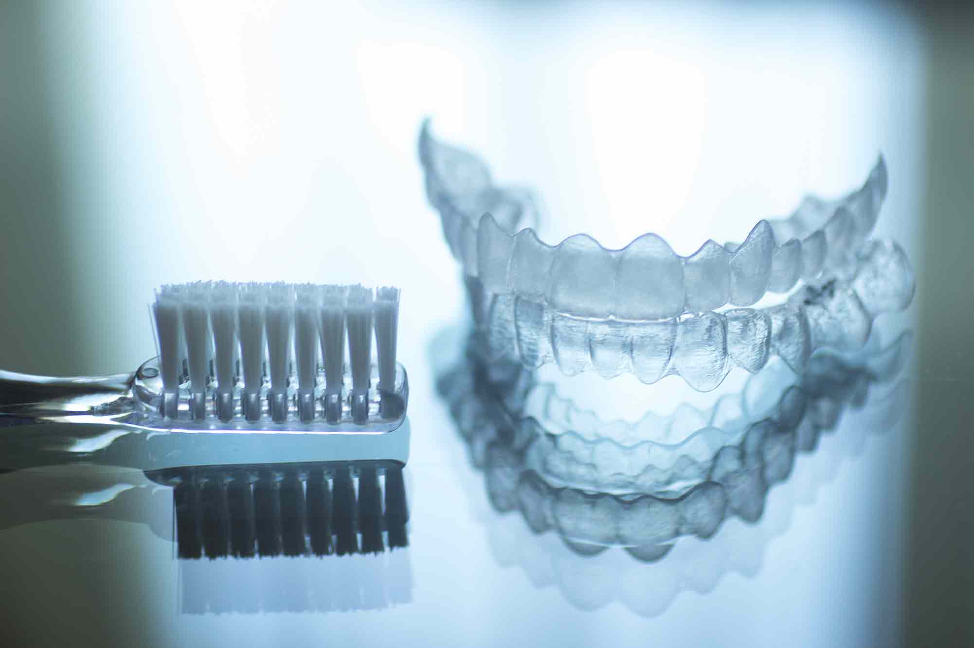 apparecchio trasparente Dentista Novara | Studio Dentistico Curadentis | Studio Dentistico Novara